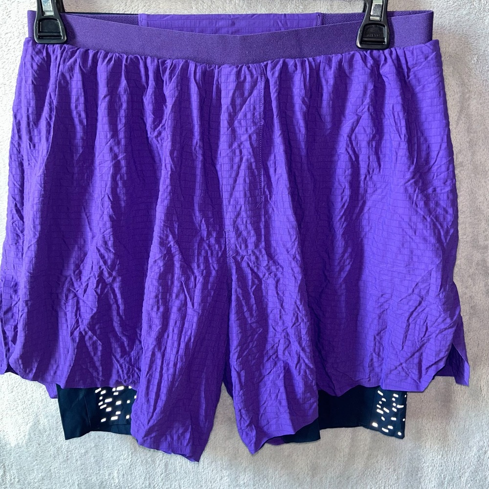 Lululemon Surge Athletic Men's 6" Purple m Running Shorts seersucker reflective